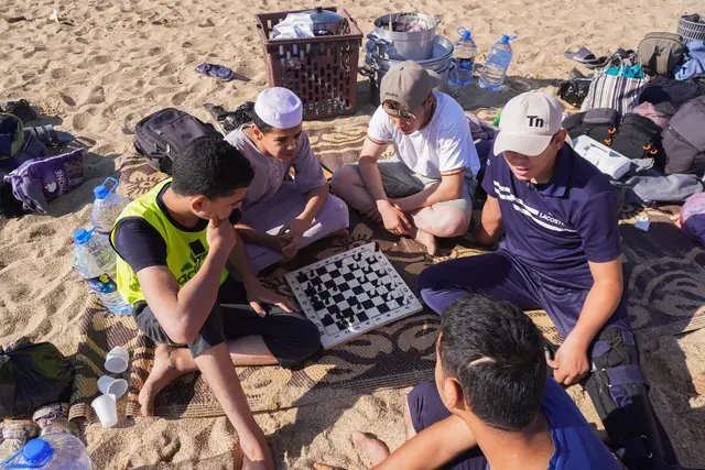 مؤسسة البينات, Charities